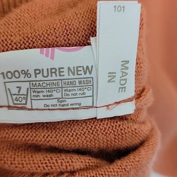 Pitlochry of Scotland Wool Sweater, 42 (L) - Picture 7 of 8